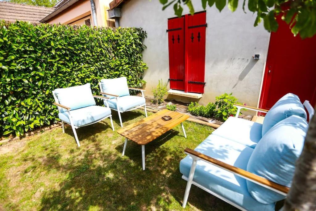 F3 80 M2 Longere Plain Pied Au Centre Auxonne. Villa Eksteriør billede